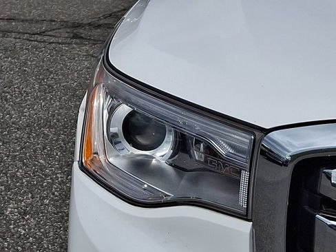 Used 2017 GMC Acadia SLT AWD/4WD image 28