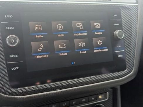 Used 2018 Volkswagen Tiguan SE w/ 3rd Row Seat Package AWD/4WD image 44