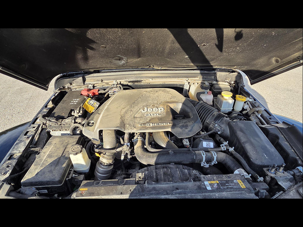 Used 2022 Jeep Gladiator Overland AWD/4WD image 14