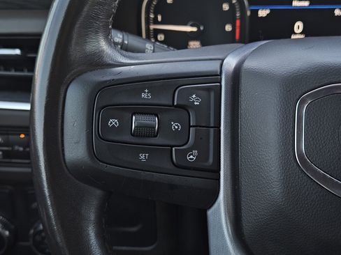 Used 2021 GMC Yukon SLT w/ SLT Premium Package image 16