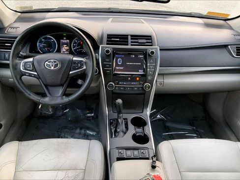 Used 2016 Toyota Camry XLE image 15