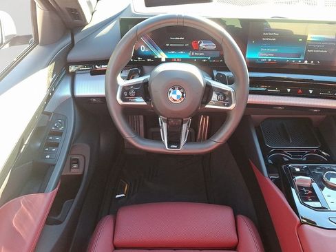 Used 2025 BMW 530i xDrive w/ M Sport Package image 12