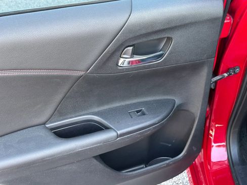 Used 2017 Honda Accord Sport Special Edition image 15