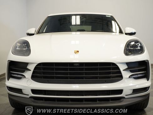 Used 2019 Porsche Macan AWD/4WD image 18