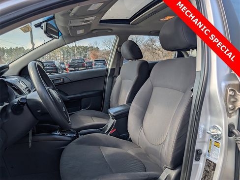 Used 2012 Kia Forte EX image 15