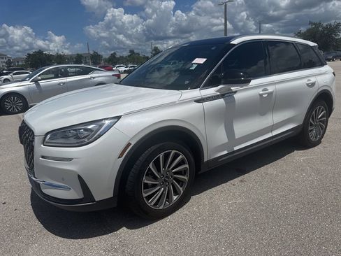Used 2023 Lincoln Corsair Reserve w/ Equipment Group 201A FWD image 10