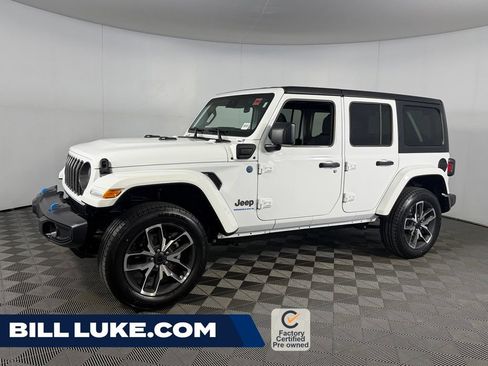 Used 2024 Jeep Wrangler Unlimited AWD/4WD image 1
