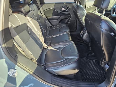 Used 2014 Jeep Cherokee Trailhawk w/ Comfort/Convenience Group image 25