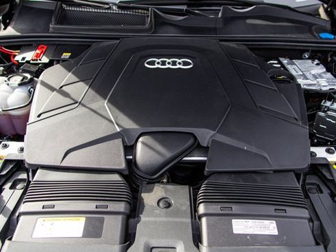 Used 2025 Audi Q7 3.0T Premium Plus image 27