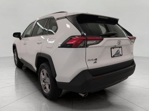 Used 2025 Toyota RAV4 XLE AWD/4WD image 21