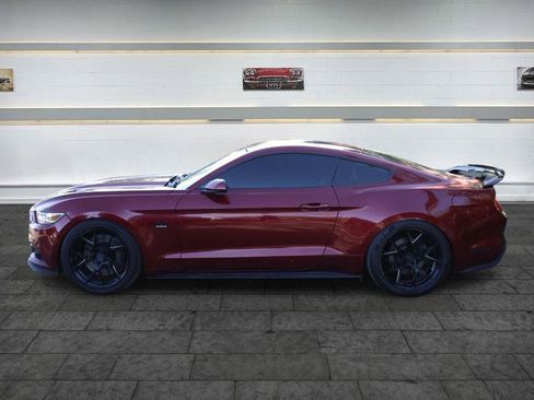 Used 2017 Ford Mustang GT Premium w/ GT Performance Package RWD image 4