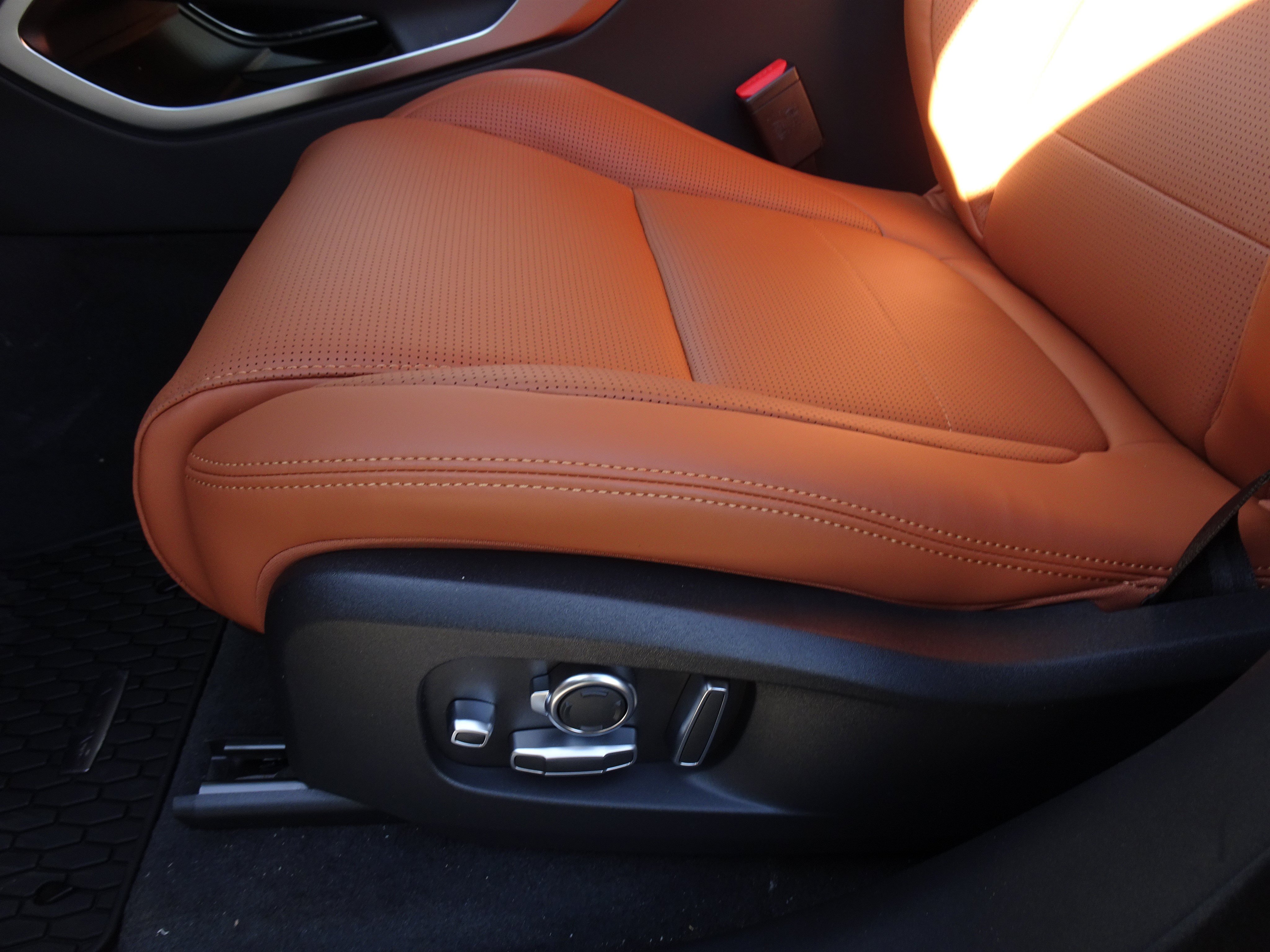 New 2026 Jaguar F-PACE R-Dynamic S AWD/4WD image 14
