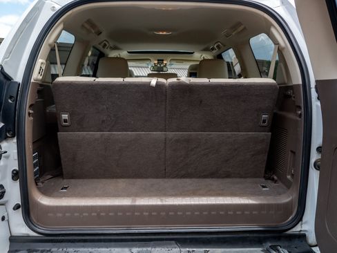Used 2014 Lexus GX 460 Luxury AWD/4WD image 16