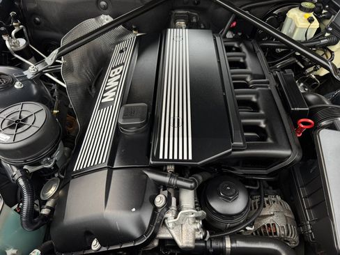 Used 2003 BMW Z4 2.5i image 44