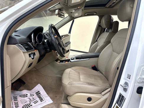 Used 2016 Mercedes-Benz GL 450 GL450 4MATIC w/ Premium I Package image 25