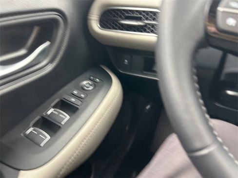 New 2026 Honda HR-V EX-L image 22