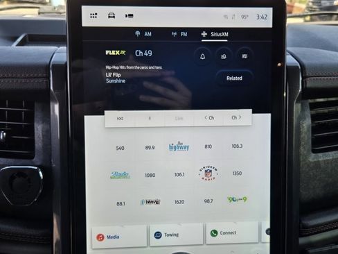 Certified 2022 Ford Expedition Limited image 15