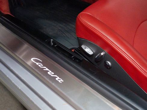 Used 2010 Porsche 911 Carrera image 20