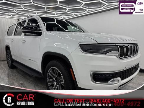 Used 2023 Jeep Wagoneer L Series II image 1