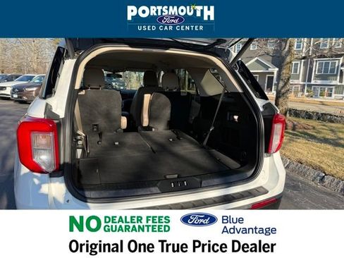 Used 2022 Ford Explorer XLT w/ Equipment Group 202A image 12