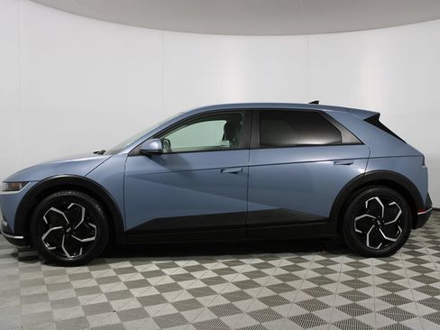 Used 2024 Hyundai Ioniq 5 SE RWD image 35