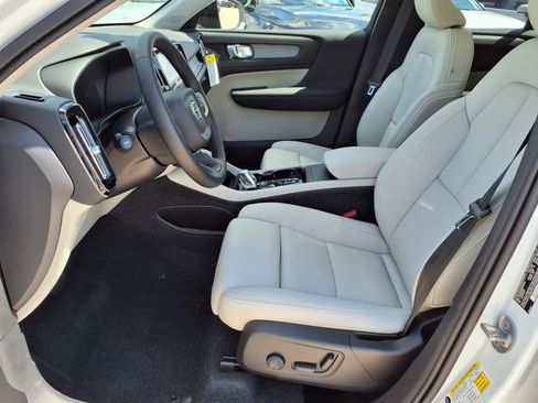 New 2026 Volvo XC40 B5 Plus w/ Protection Package Premier image 13