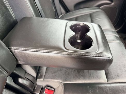 Used 2012 Jeep Grand Cherokee Overland AWD/4WD image 24