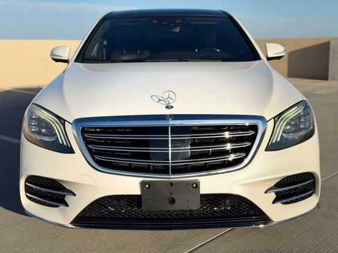 Used 2018 Mercedes-Benz S 560 Sedan image 5