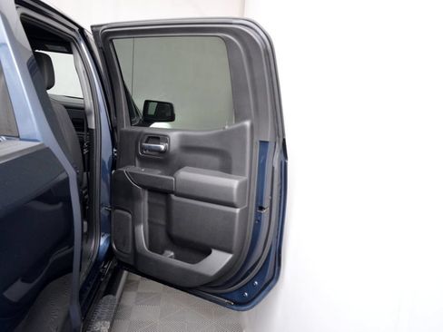 Used 2020 Chevrolet Silverado 1500 LT AWD/4WD image 13