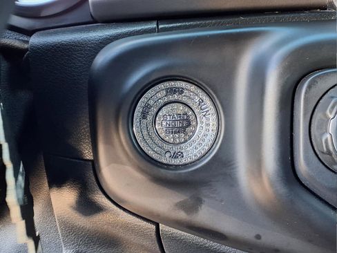 Used 2018 Jeep Wrangler Unlimited Sport S image 20