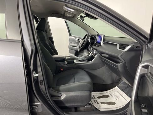 Used 2023 Toyota RAV4 LE FWD image 41