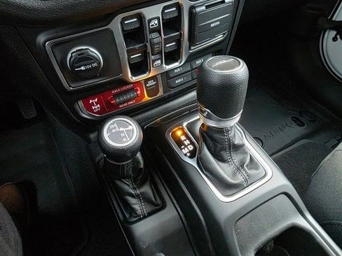 New 2026 Jeep Gladiator Sport image 18