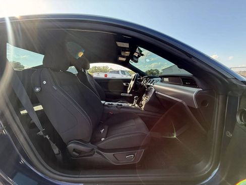 Used 2019 Ford Mustang GT RWD image 10