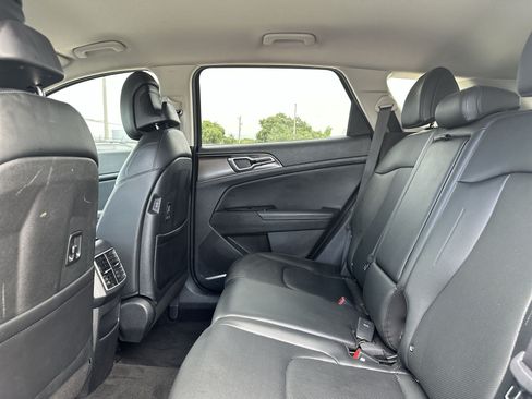 Certified 2024 Kia Sportage EX FWD image 23
