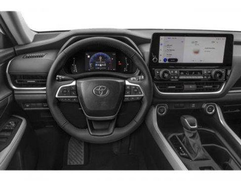 Certified 2025 Toyota Grand Highlander AWD image 7