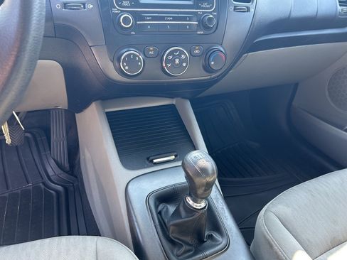 Used 2014 Kia Forte LX image 10