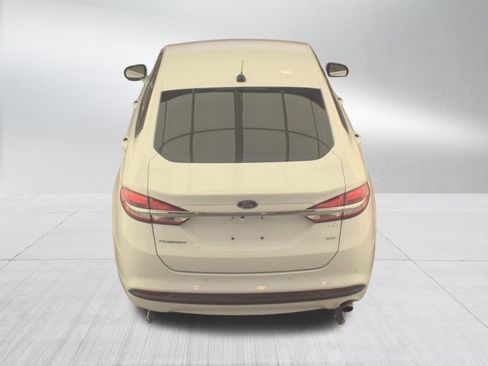 Used 2018 Ford Fusion SE FWD image 6