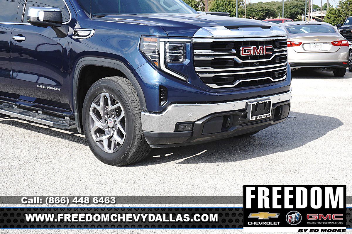 Used 2023 GMC Acadia SLE w/ Driver Convenience Package FWD image 39
