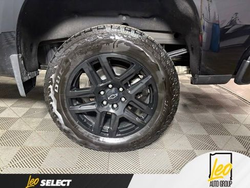 Used 2025 Chevrolet Silverado 1500 LT Trail Boss w/ Convenience Package II AWD/4WD image 26
