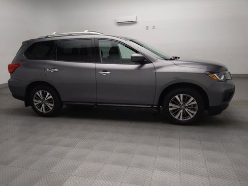 Used 2020 Nissan Pathfinder S image 11