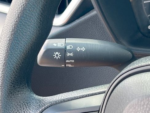 Used 2023 Toyota Corolla LE image 17