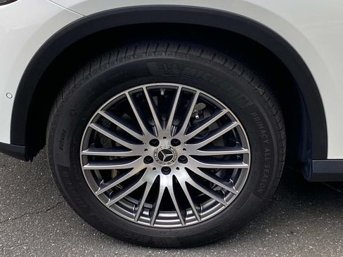 Used 2025 Mercedes-Benz GLC 300 image 6