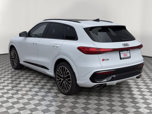 Used 2026 Audi SQ5 Prestige AWD/4WD image 3
