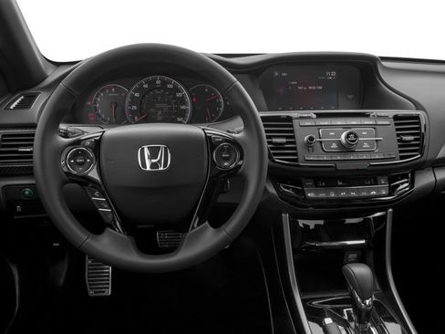 Used 2017 Honda Accord Sport image 7