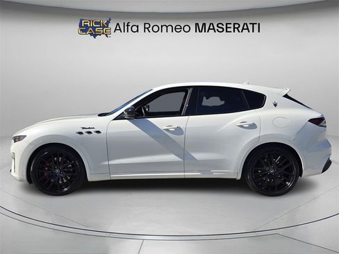 Used 2022 Maserati Levante Modena image 3