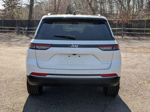 New 2026 Jeep Grand Cherokee Limited AWD/4WD image 4