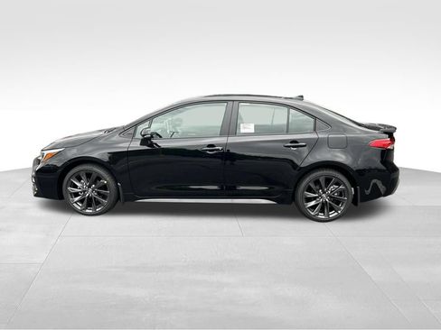 New 2026 Toyota Corolla SE FWD image 2