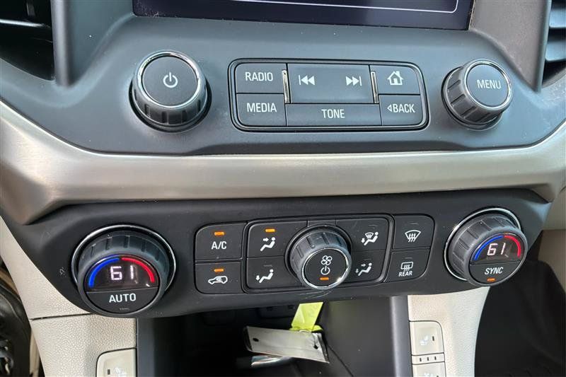 Used 2017 GMC Acadia Denali w/ Technology Package FWD image 31