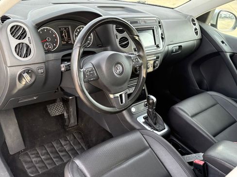 Used 2017 Volkswagen Tiguan S FWD image 15