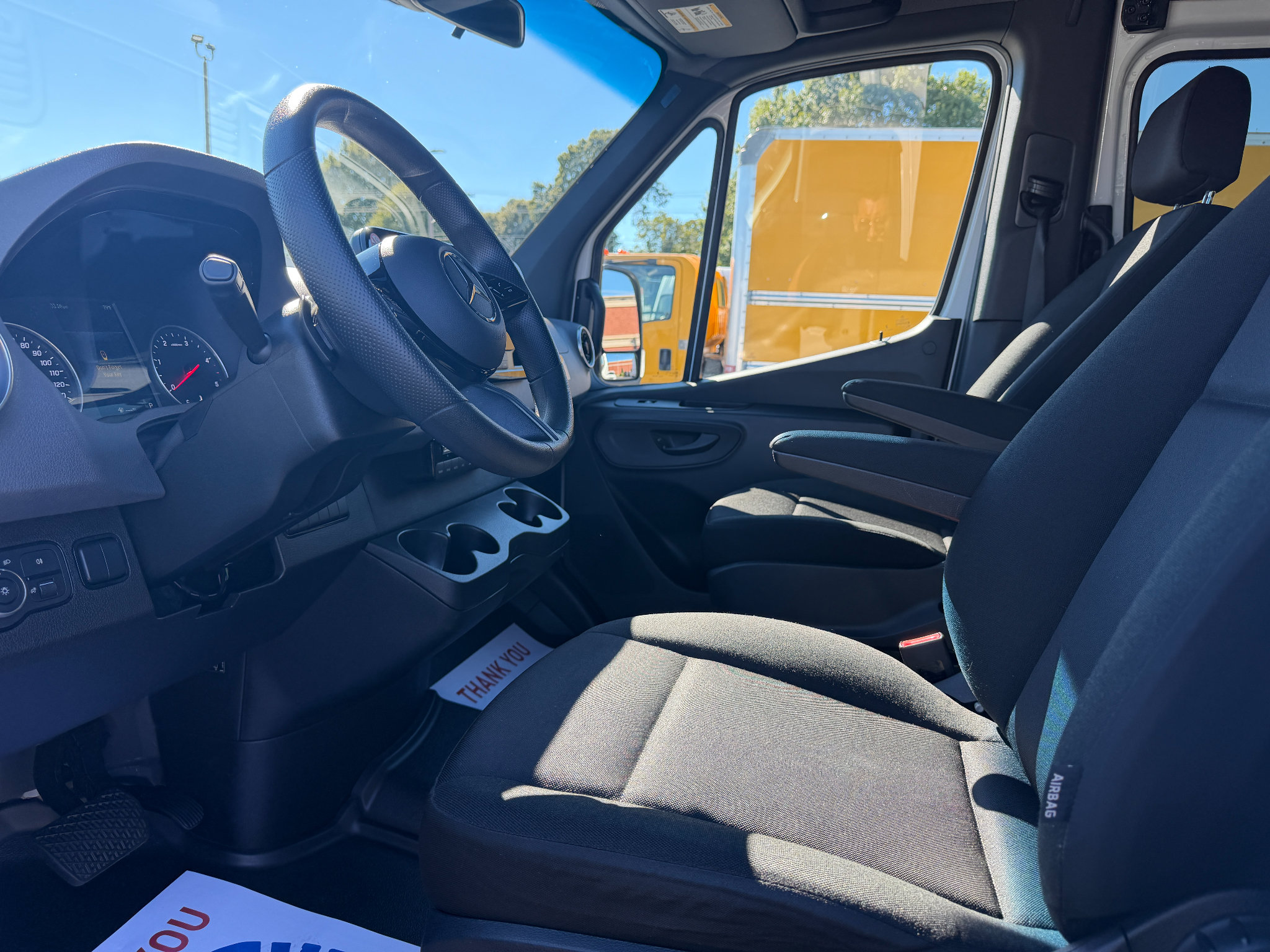 Used 2025 Mercedes-Benz Sprinter 2500 image 5